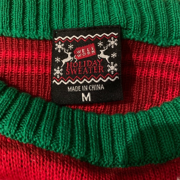 Christmas Sweater All Lit Up Red Green Size Medium - Picture 6 of 8